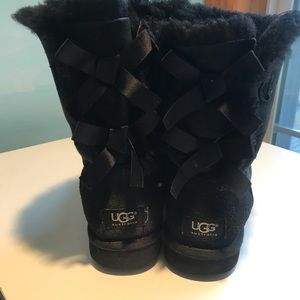 Ugg Bailey Bow Boots Sz 8